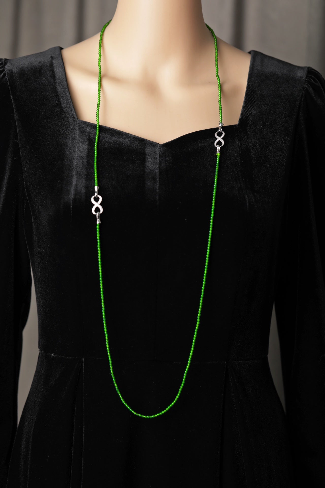 188-Bead Green Emerald Necklace