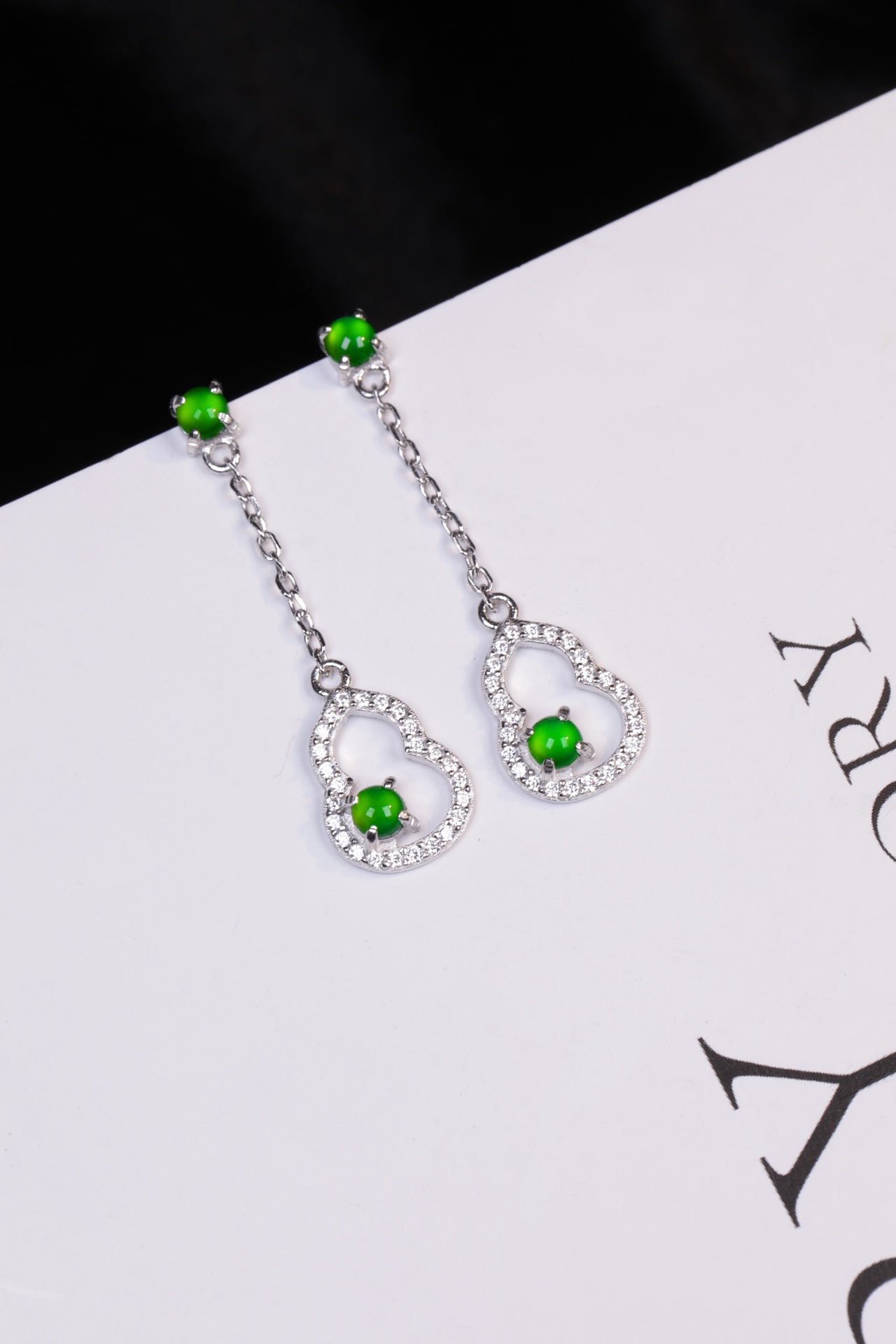 Diamond-Edge Gourd Drop Earrings