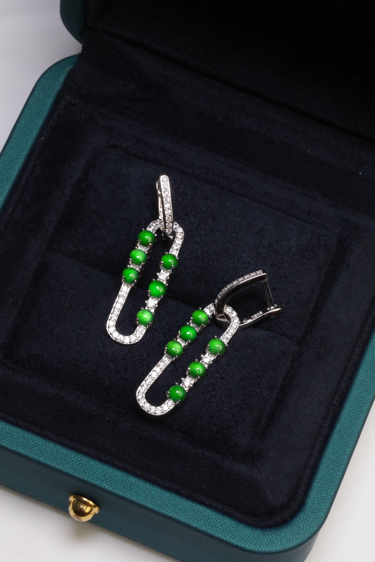 925 silver clip-shaped earrings natural jadeite