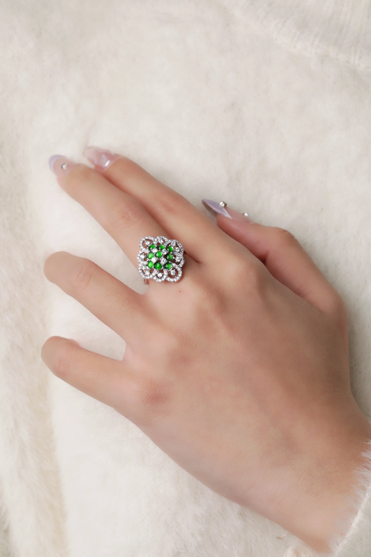 Diamond-Set Diamond-Shaped Flower Ring