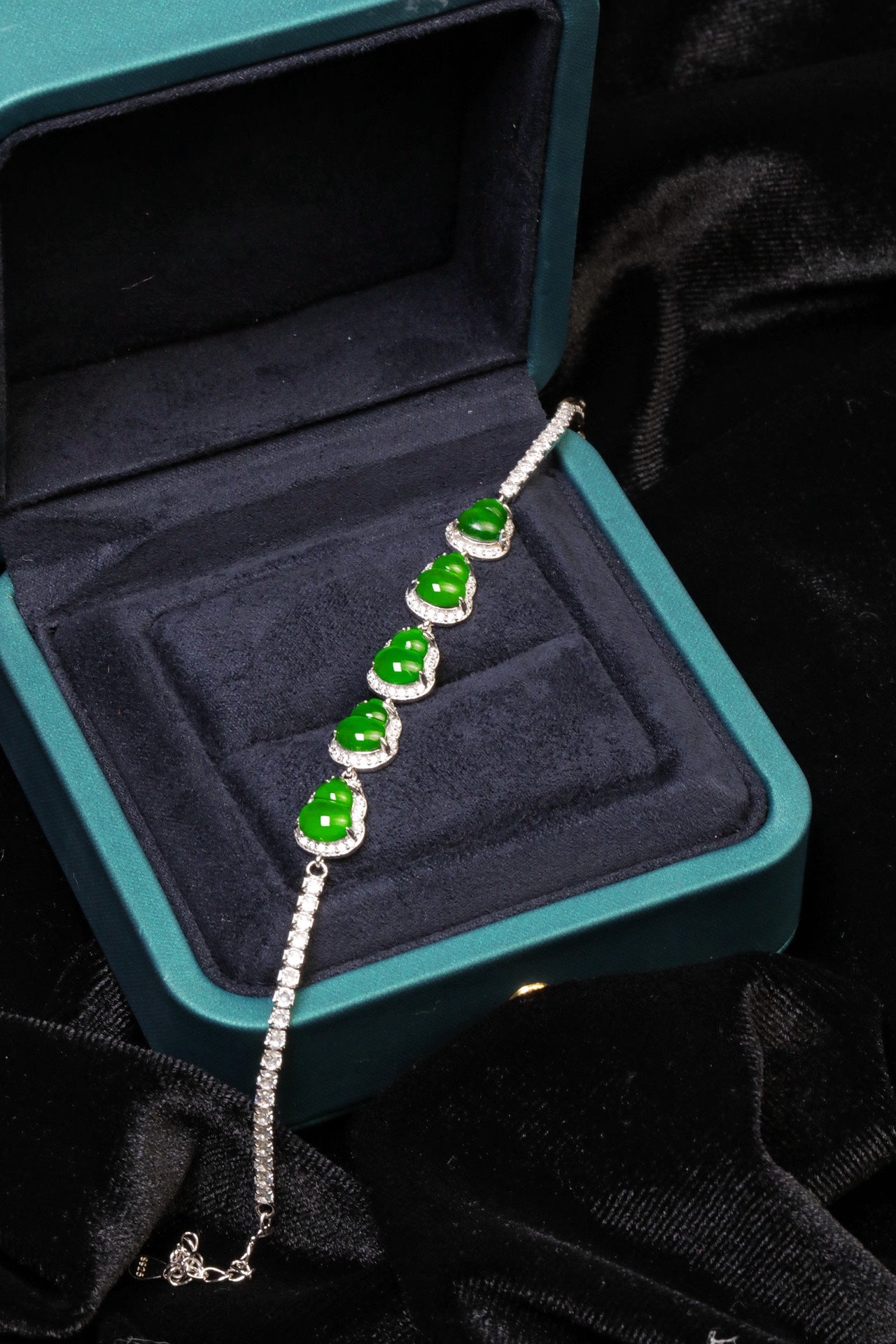 Diamond-Set Gourd Chain Bracelet