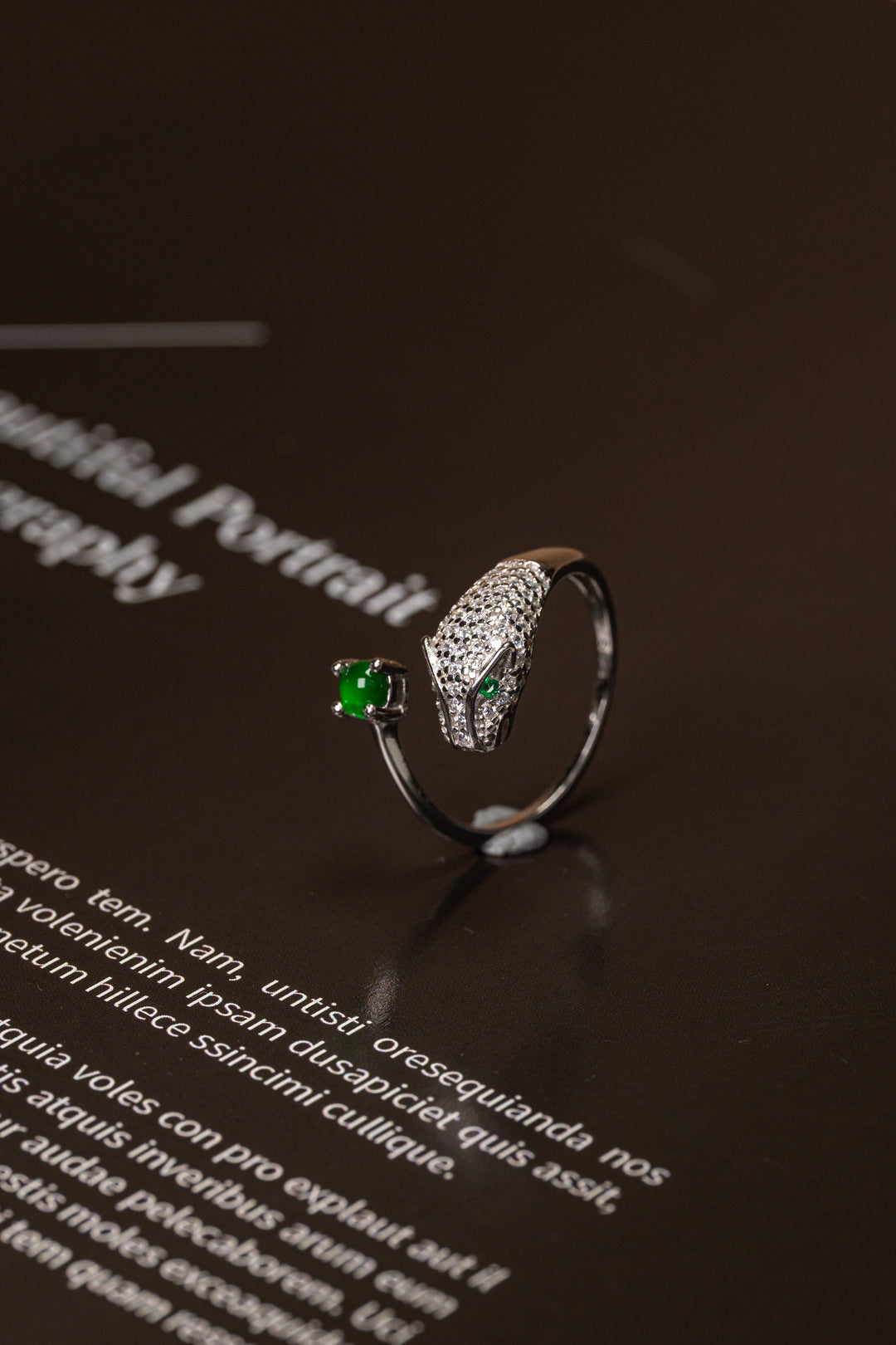 Egg-shaped ring S925 silver jade