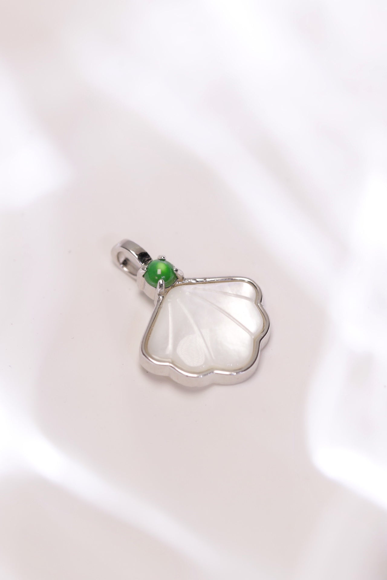 Crystal Shell Pendant Necklace