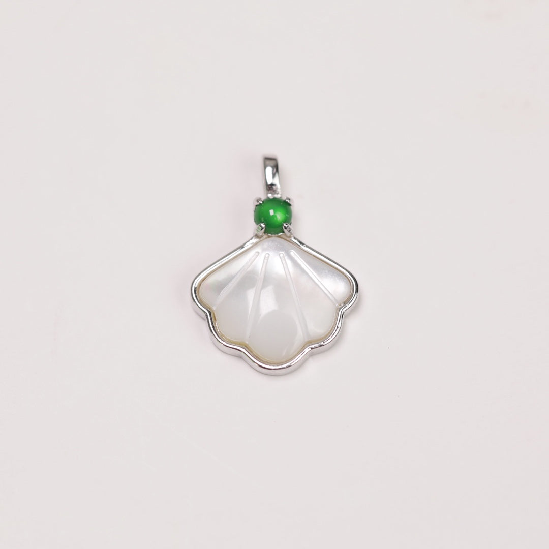 Crystal Shell Pendant Necklace