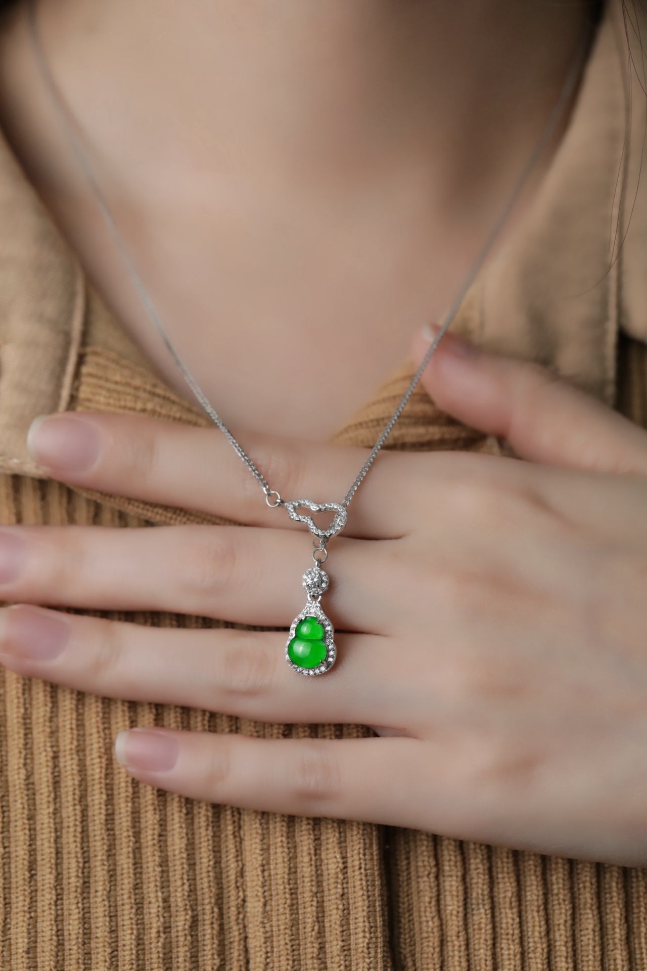 Diamond-Set Gourd Necklace