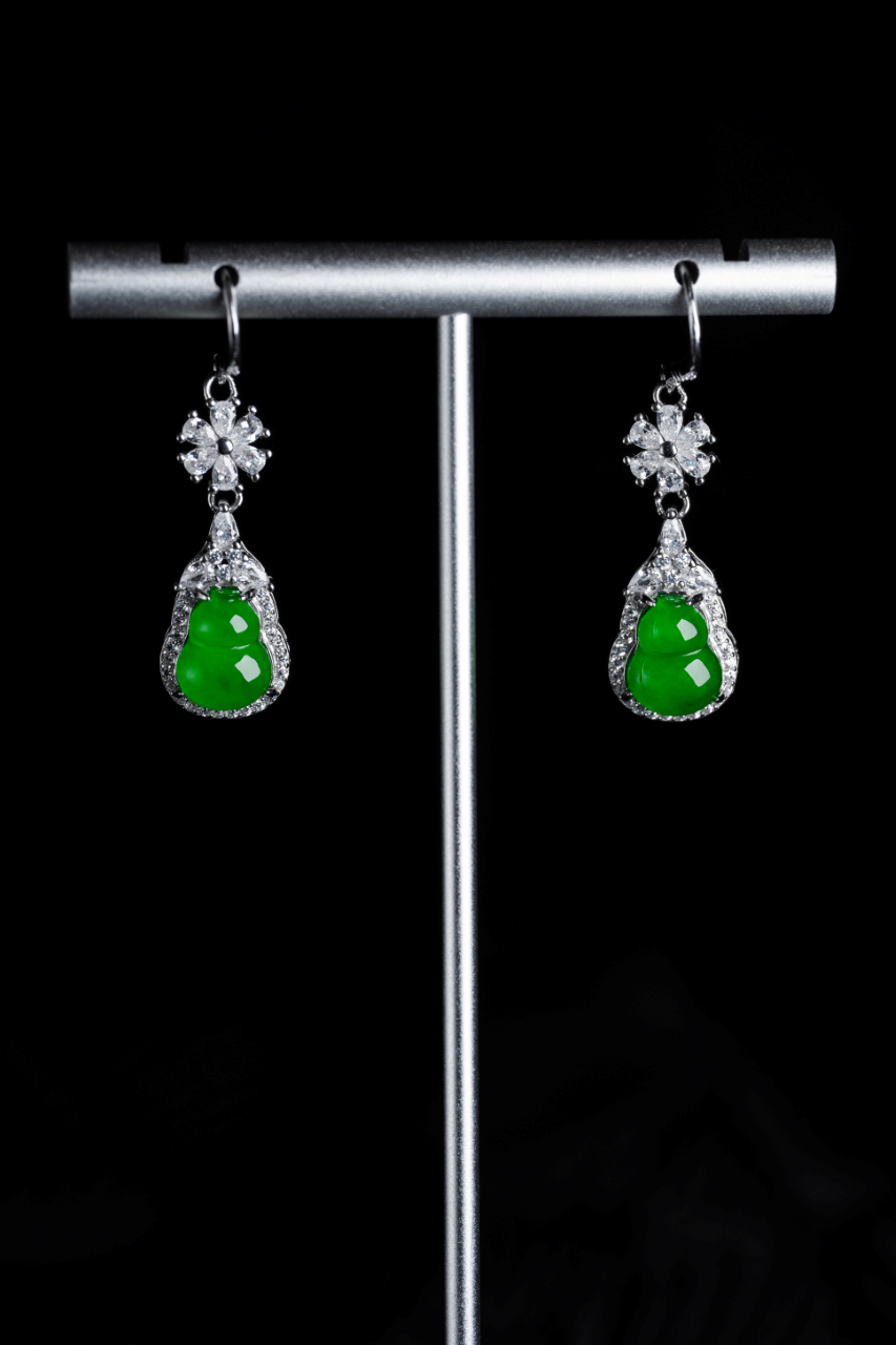 Diamond-Set Gourd Shaped Drop Earrings