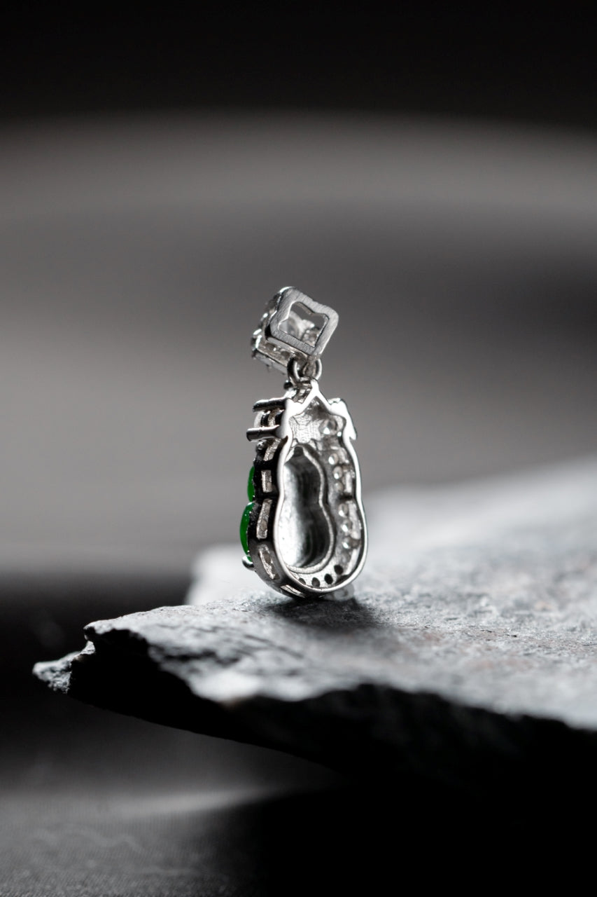 Diamond-Set Gourd Pendant Necklace