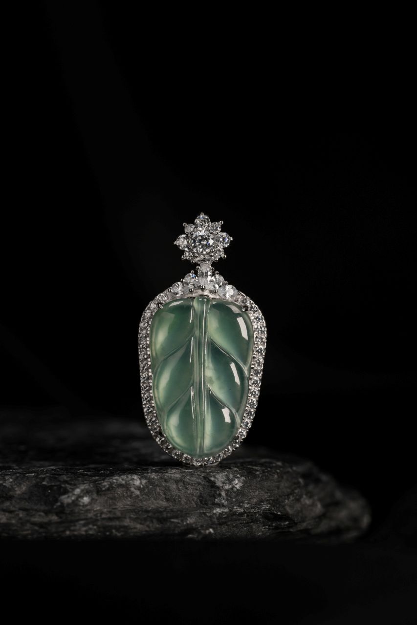 Diamond-Edge Ice Jade Leaf Pendant Necklace