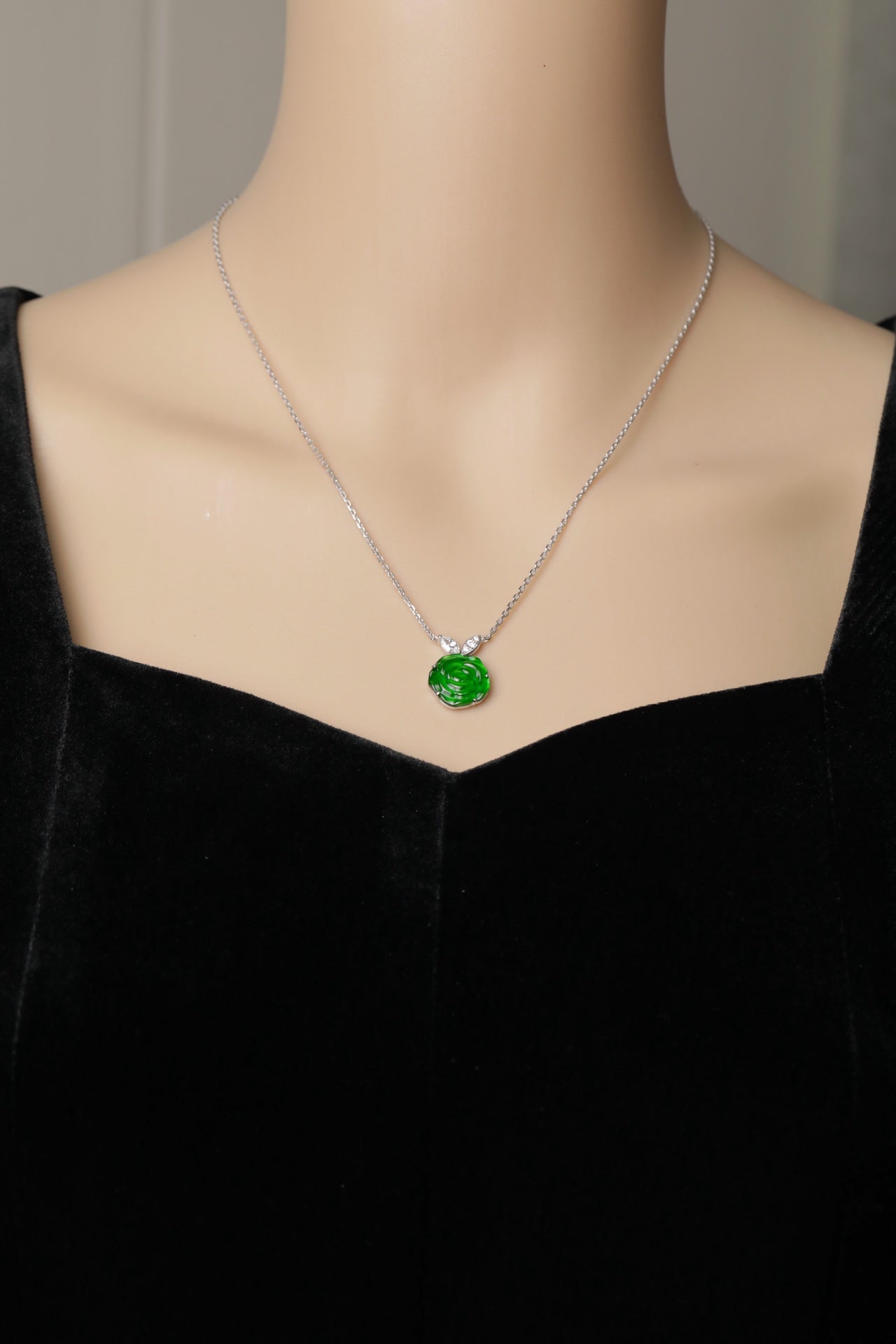 Rose Chain Necklace