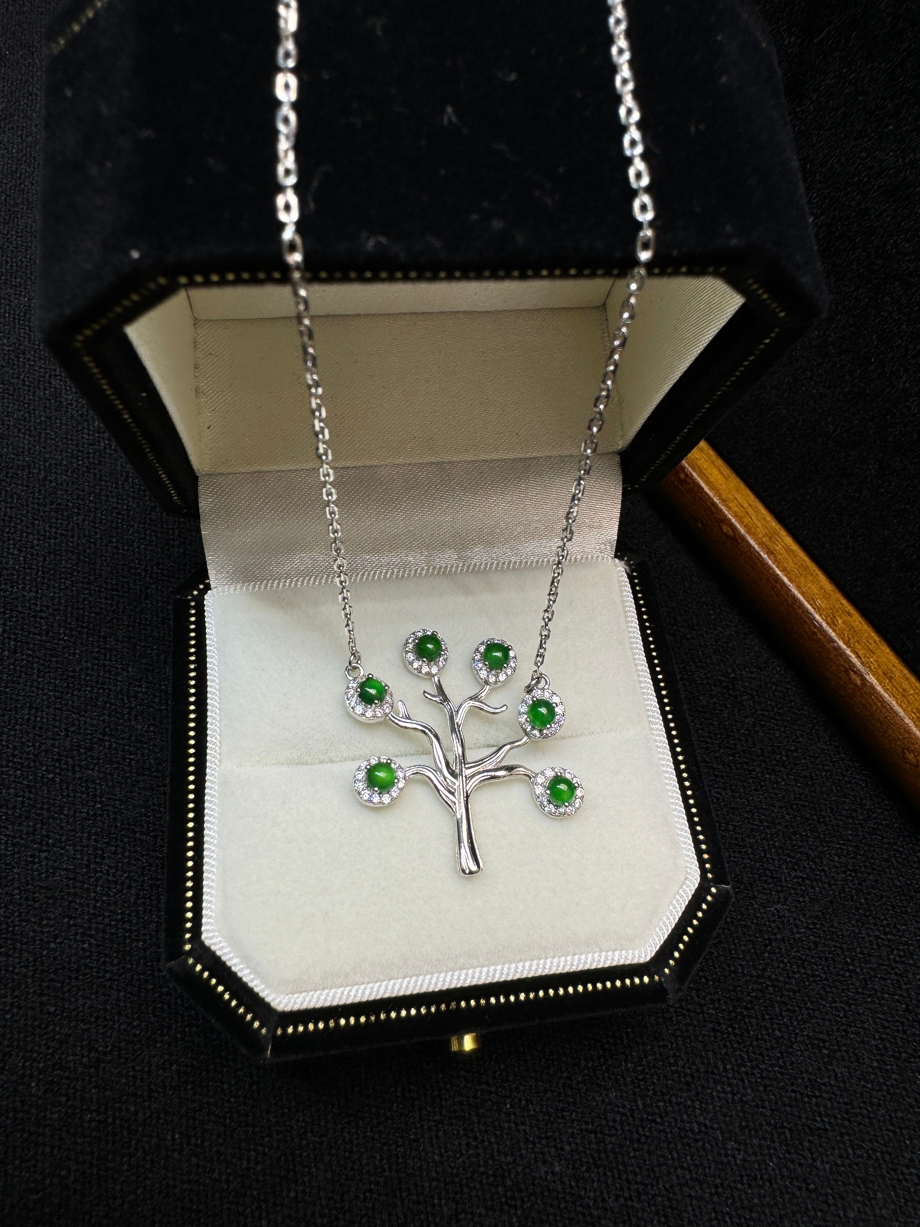 Silver Tree Chain Necklace